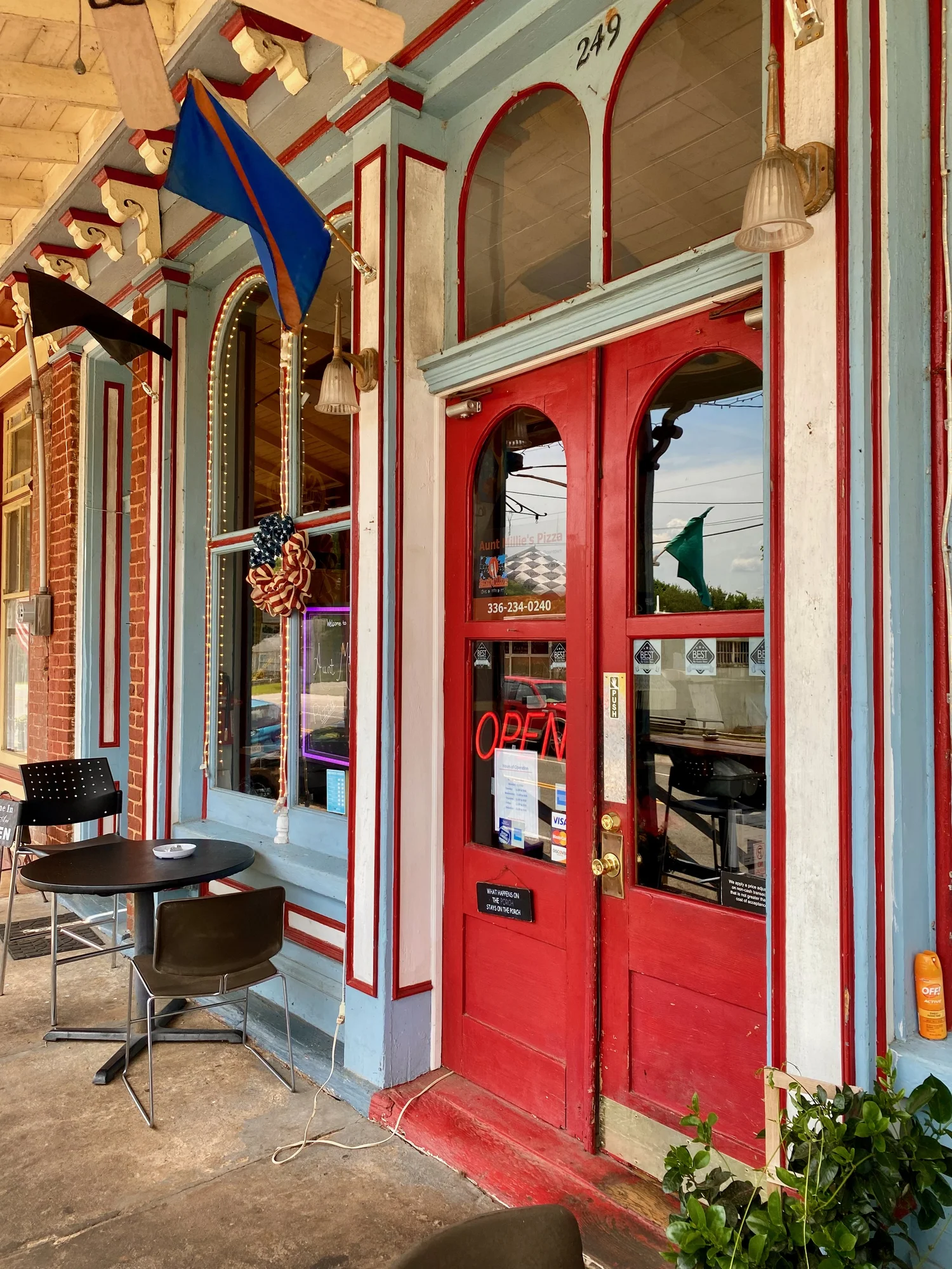 Aunt Millie's Pizza in Milton